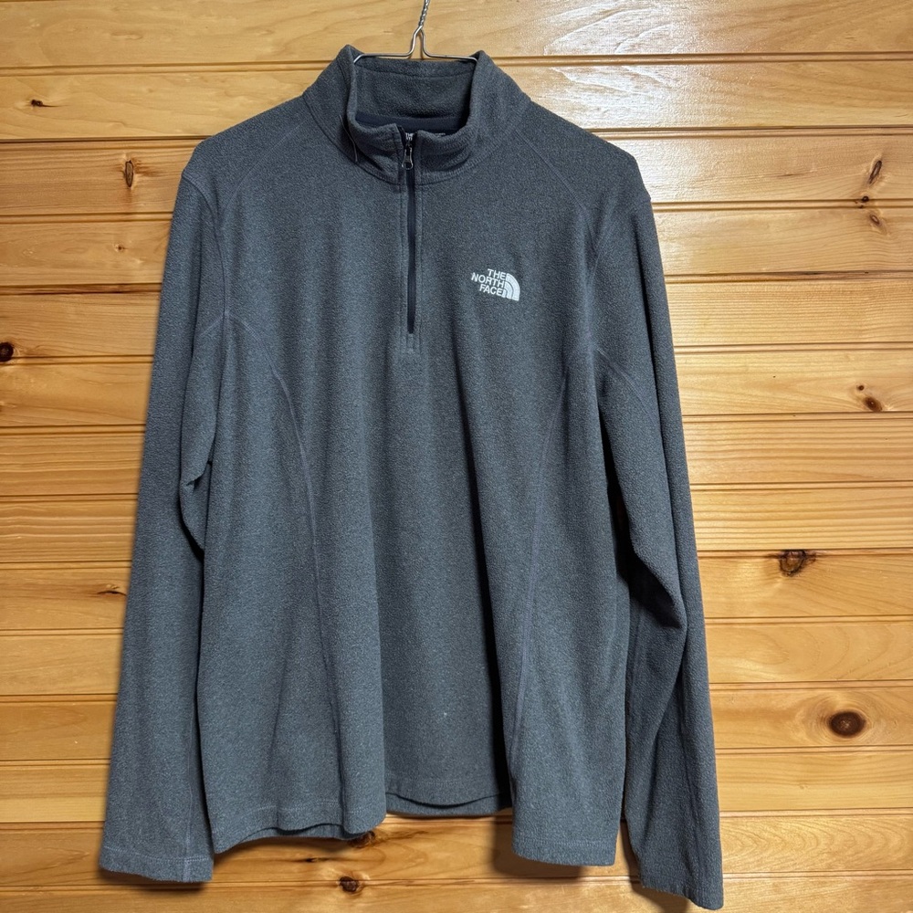 The North Face Women’s Lightweight Charcoal Fleece Pullover 1/4 Zip XL